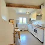 Apartment La Bastide Flora Le Chaffaut-Saint-Jurson