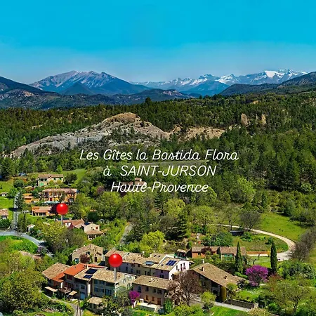 Gites La Bastide Flora, Vue Panoramique Ou Chambres Sur Rue Le Chaffaut-Saint-Jurson
