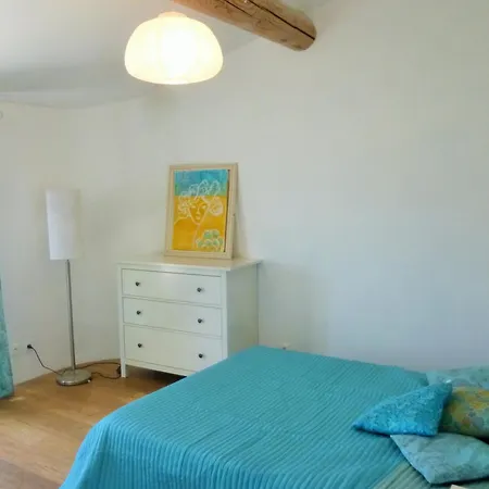 Gites La Bastide Flora, Vue Panoramique Ou Chambres Sur Rue