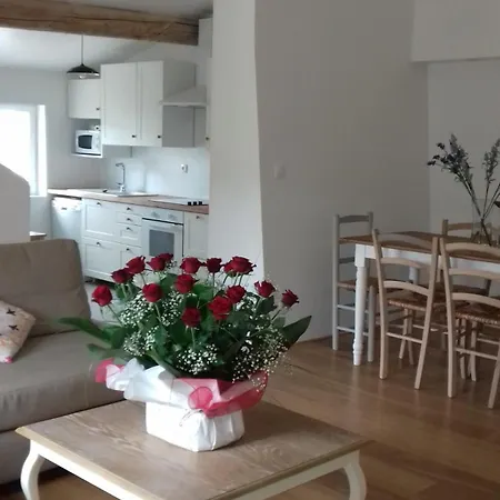 דירה Gites La Bastide Flora, Vue Panoramique Ou Chambres Sur Rue Le Chaffaut-Saint-Jurson